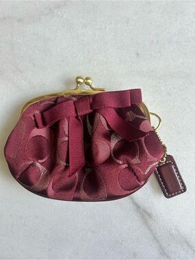 Y2K Coach Lurex Signature Jacquard Bow Kisslock Coin Purse Burgundy